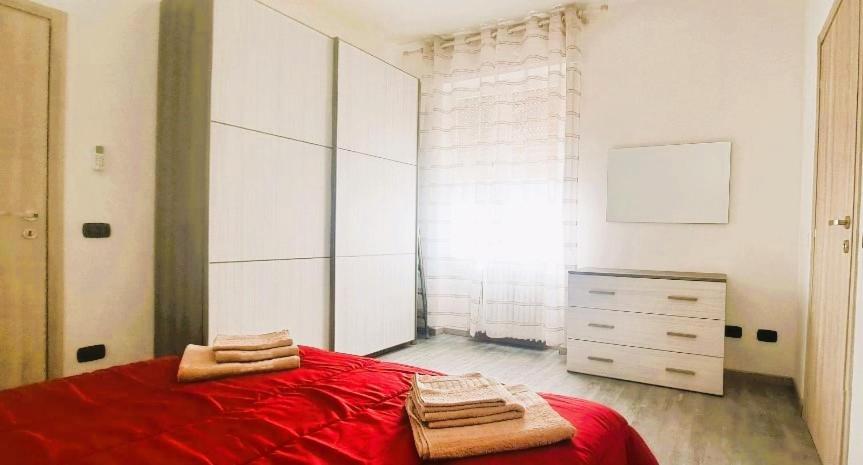 דירות אגראטה בריאנצה La Petite Maison מראה חיצוני תמונה